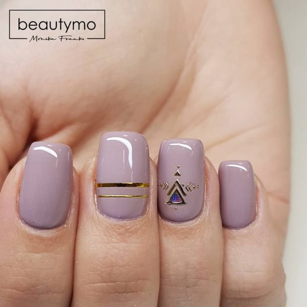 Beautymo - Krátke fialové Nechty so zlatým vzorom - Gél lak